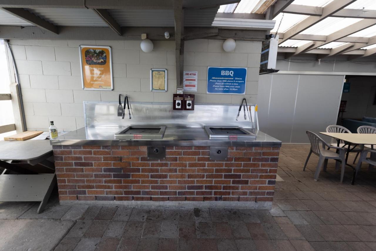Cosy Corner Holiday Park Mount Maunganui Exterior photo